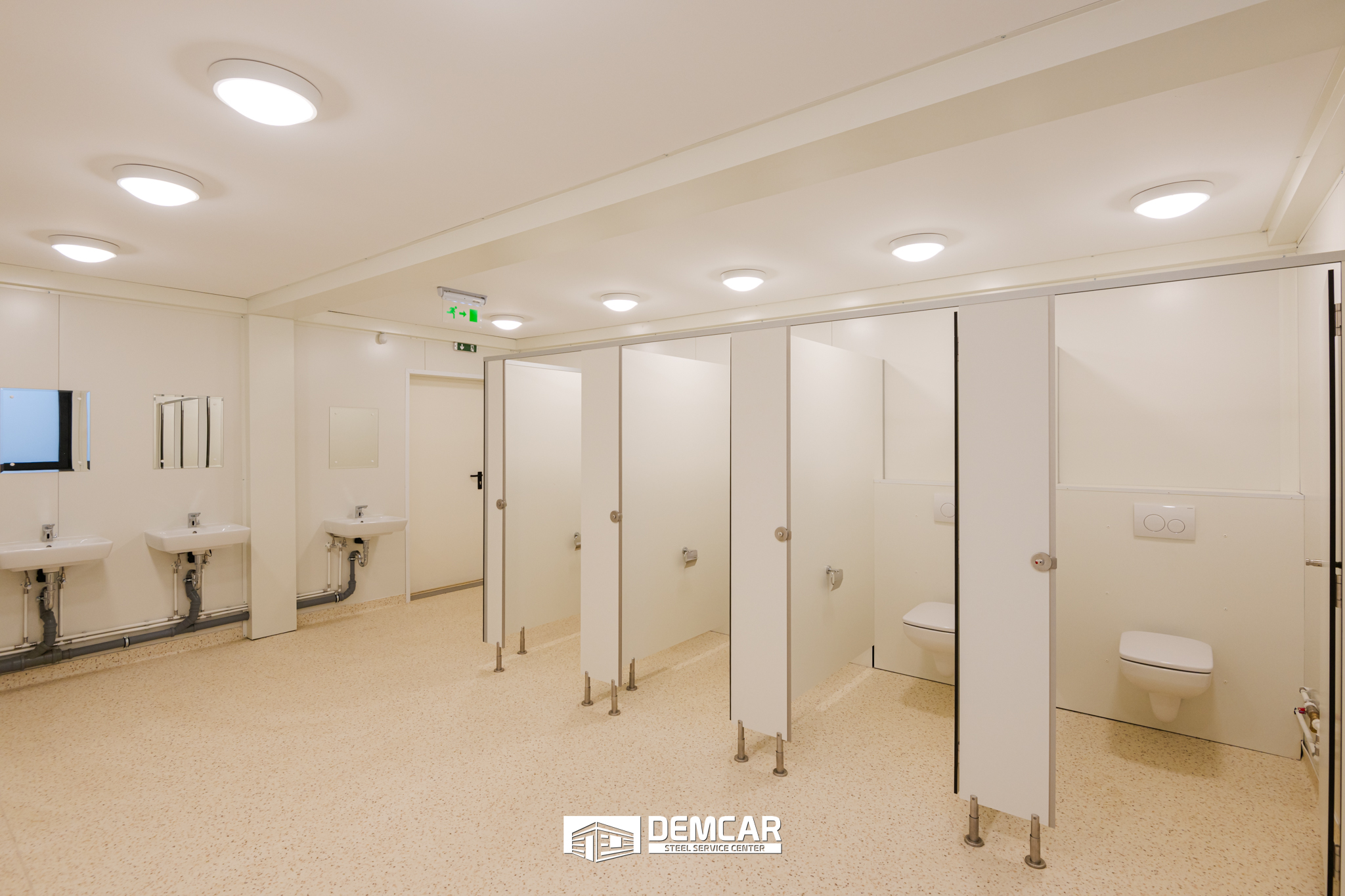 Containere sanitare WC pentru șantiere și eveniment